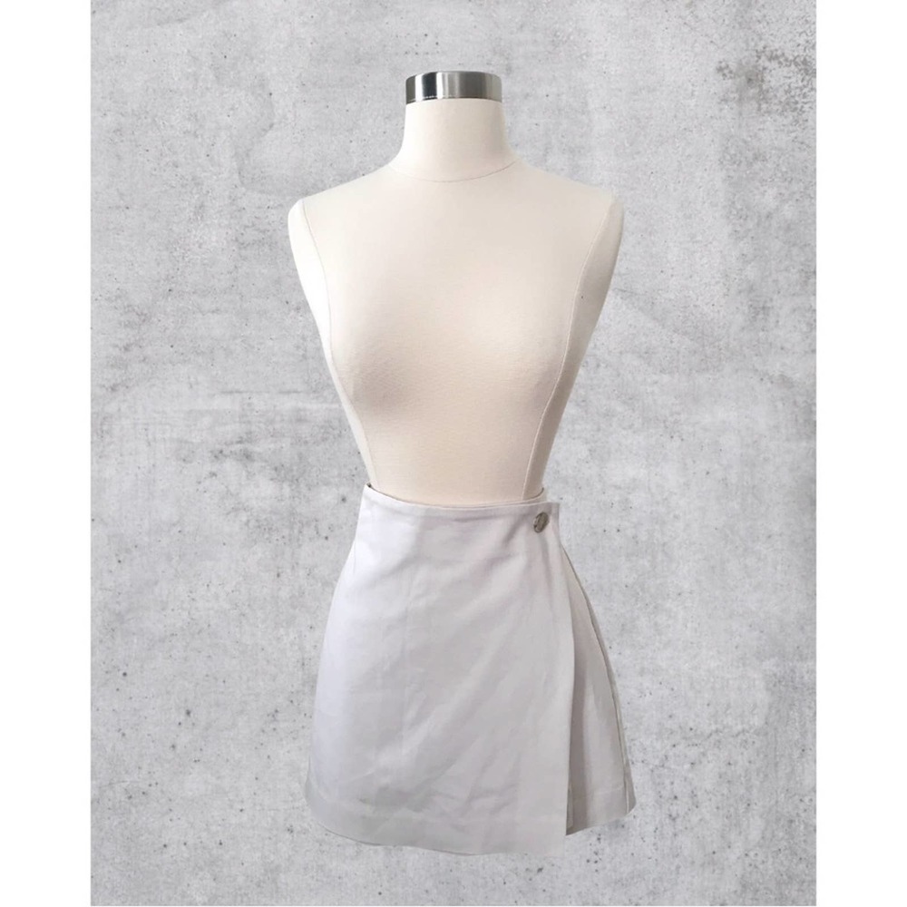 Aritzia Babaton Madden Skirt